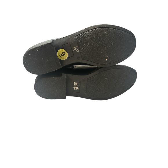 Classic Black Chelsea Boots Golda-Size 9
Comfort by Alexis Bendel - Picture 5 of 6